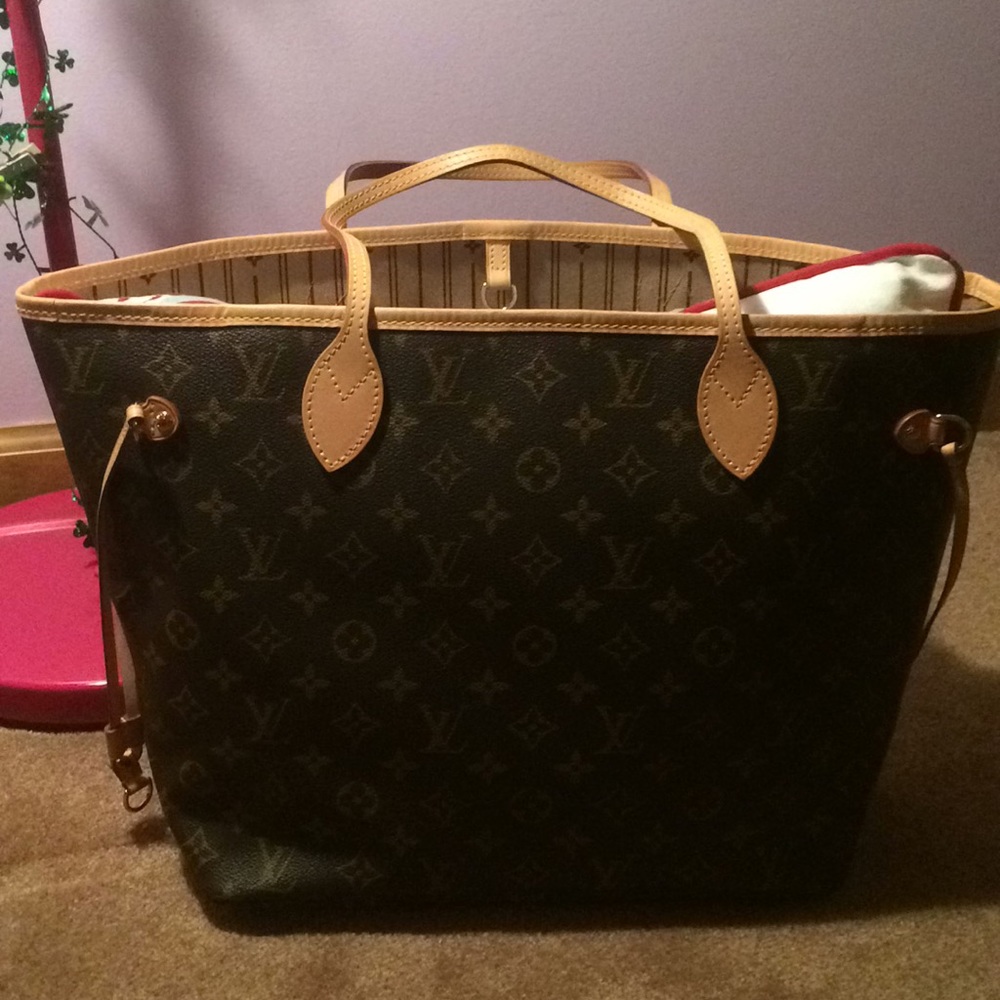 Louis Vuitton Neverfull MM